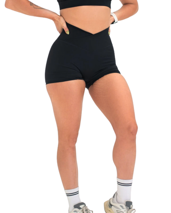 Luxe V Shorts Black